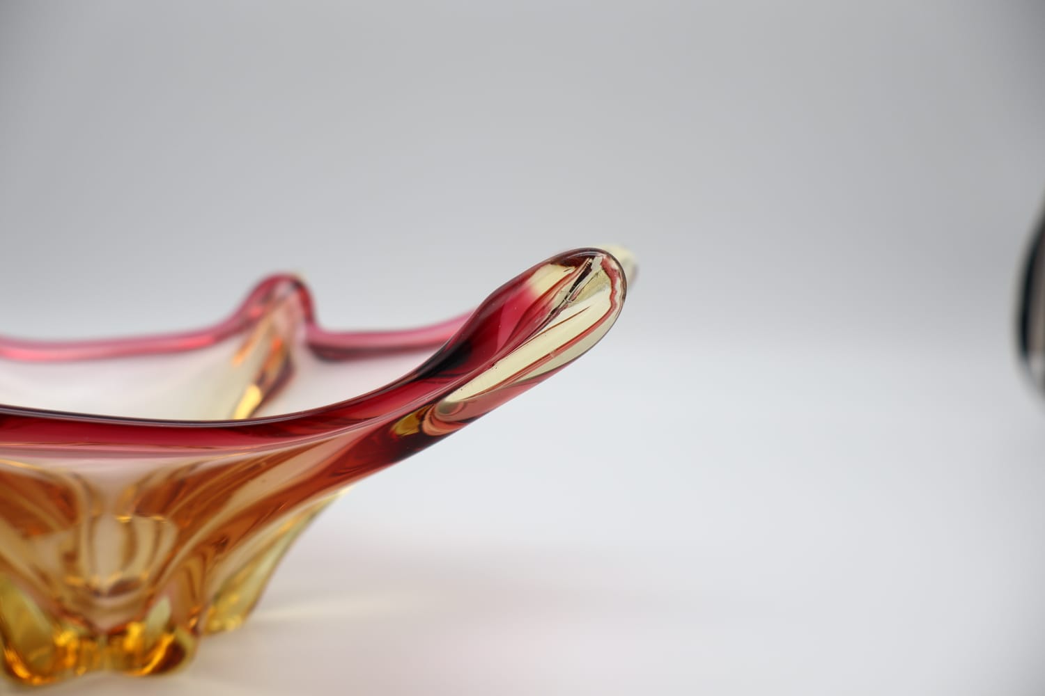 Mid-Century Italian Murano Art Glass Centrepiece Bowl (1960s)