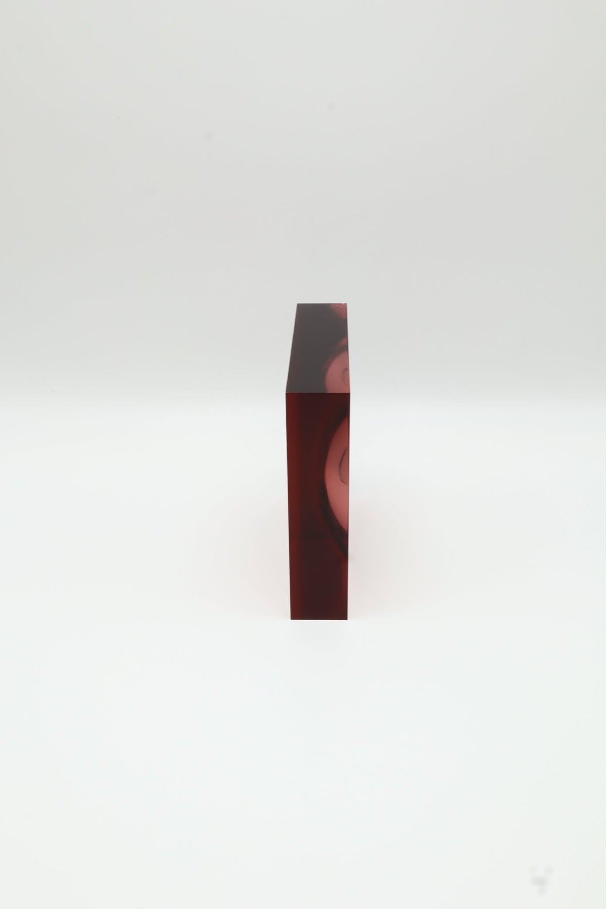 Italian Minimalist Resin Vide Poche – Italy, 1960s
