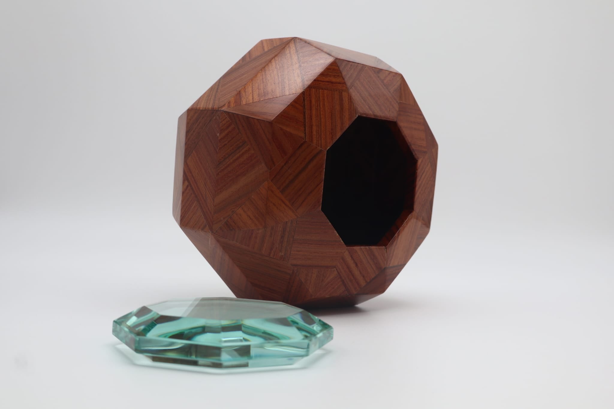 Rare Polyhedral Trinket Box by Pietro Chiesa for Fontana Arte, ca. 1940s