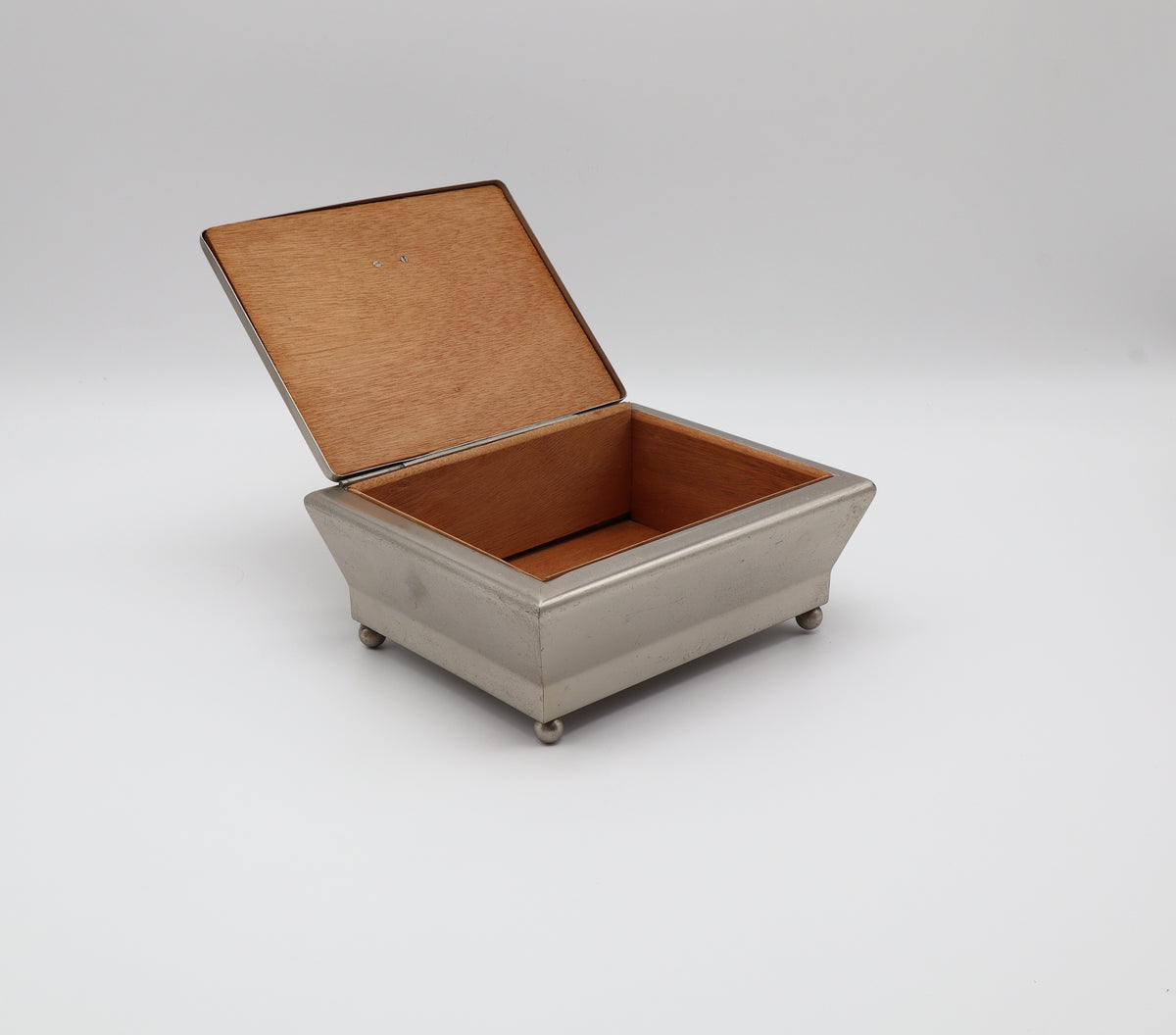Art Deco Box – Netherlands, c. 1930s – photo 2 of 4