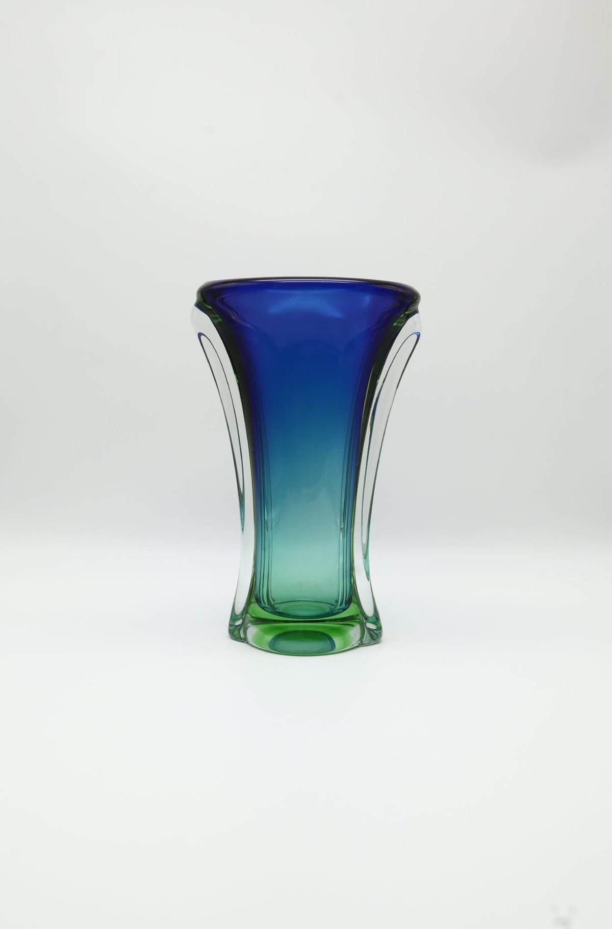 Vintage Murano Sommerso Art Glass Vase – Italy, 1960s