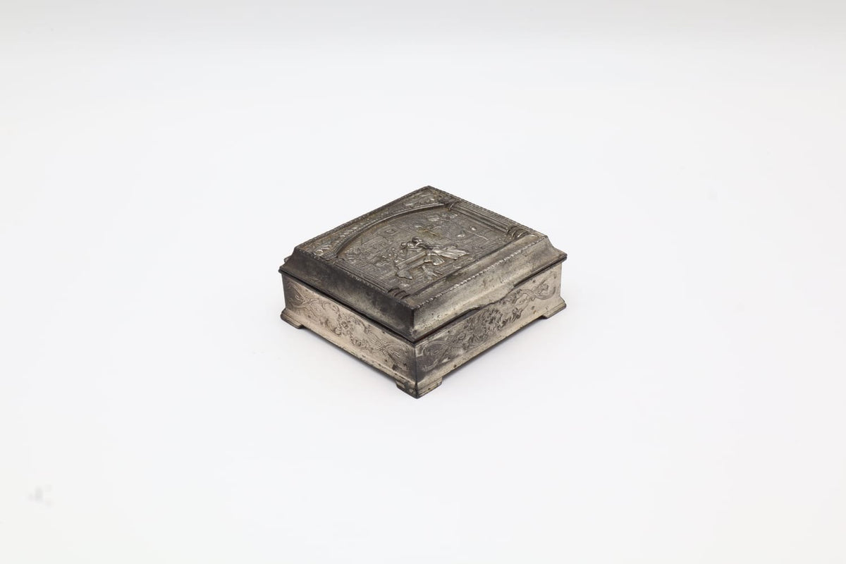 Silver-Plated Relief Jewelry Casket – Japan, c. 1920–1940